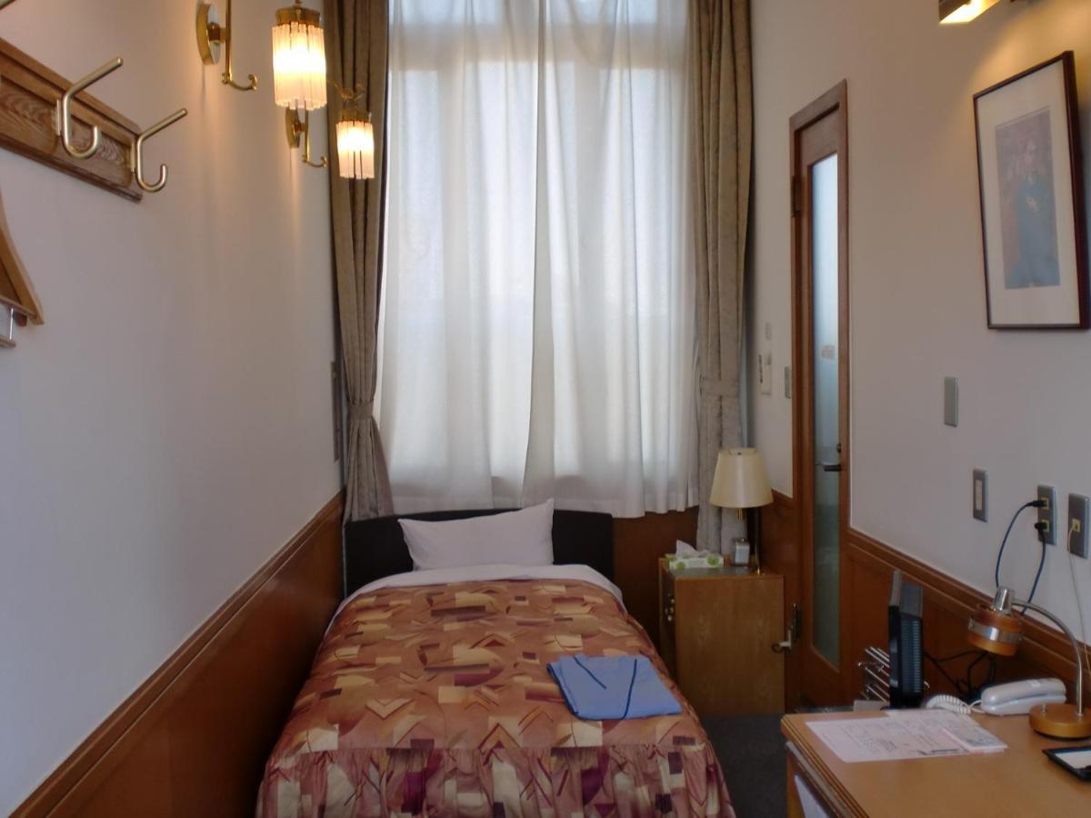 Business Hotel Crescent Tokió Kültér fotó