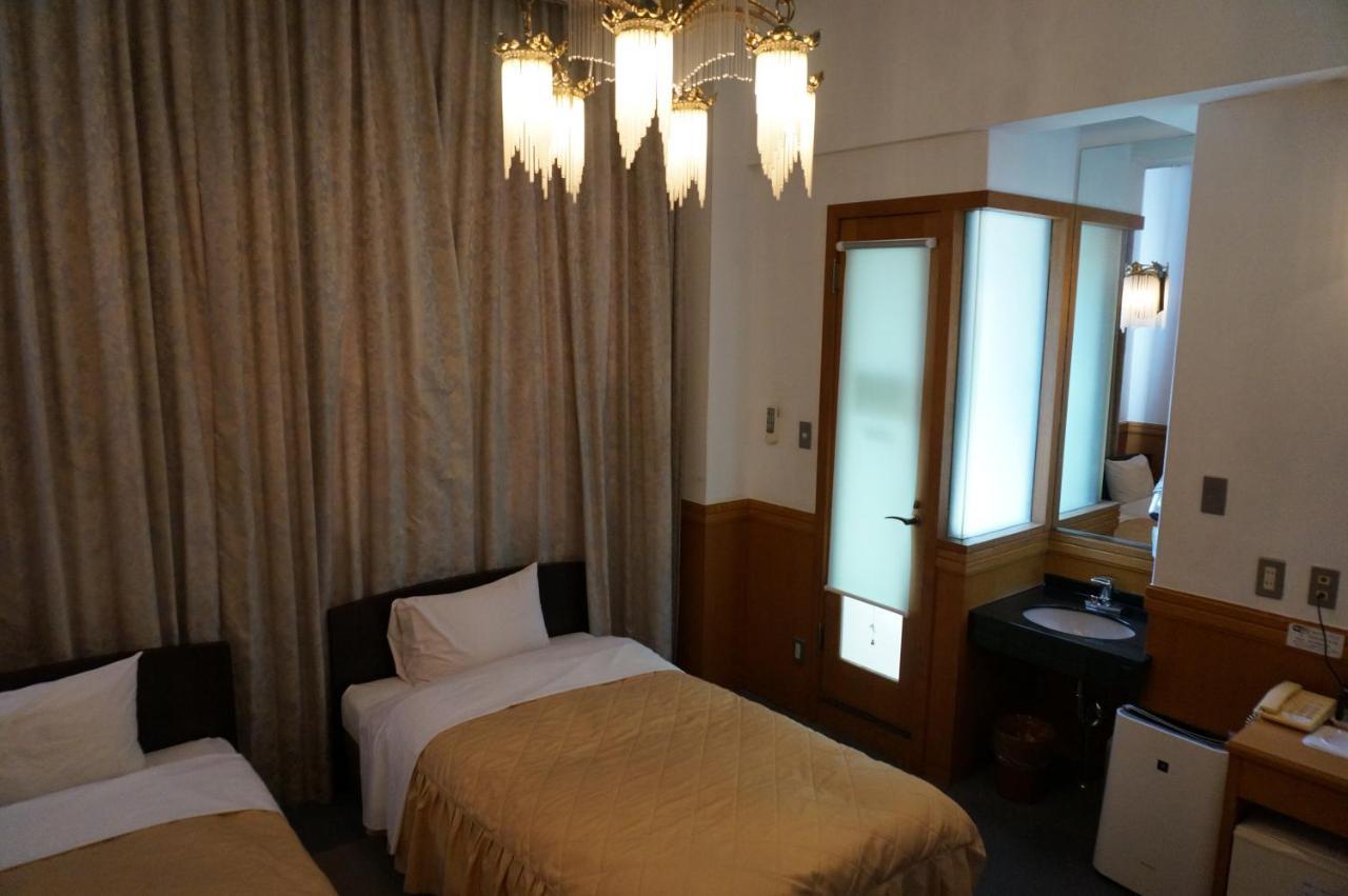 Business Hotel Crescent Tokió Kültér fotó